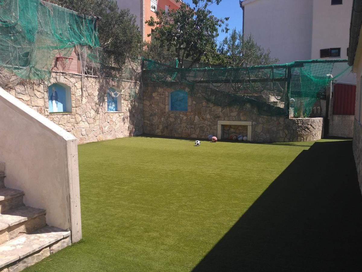 Apartment Igraliste Mirakul Seget Vranjica Exterior foto